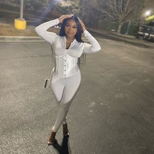 Meet your Posher, Aliyouna